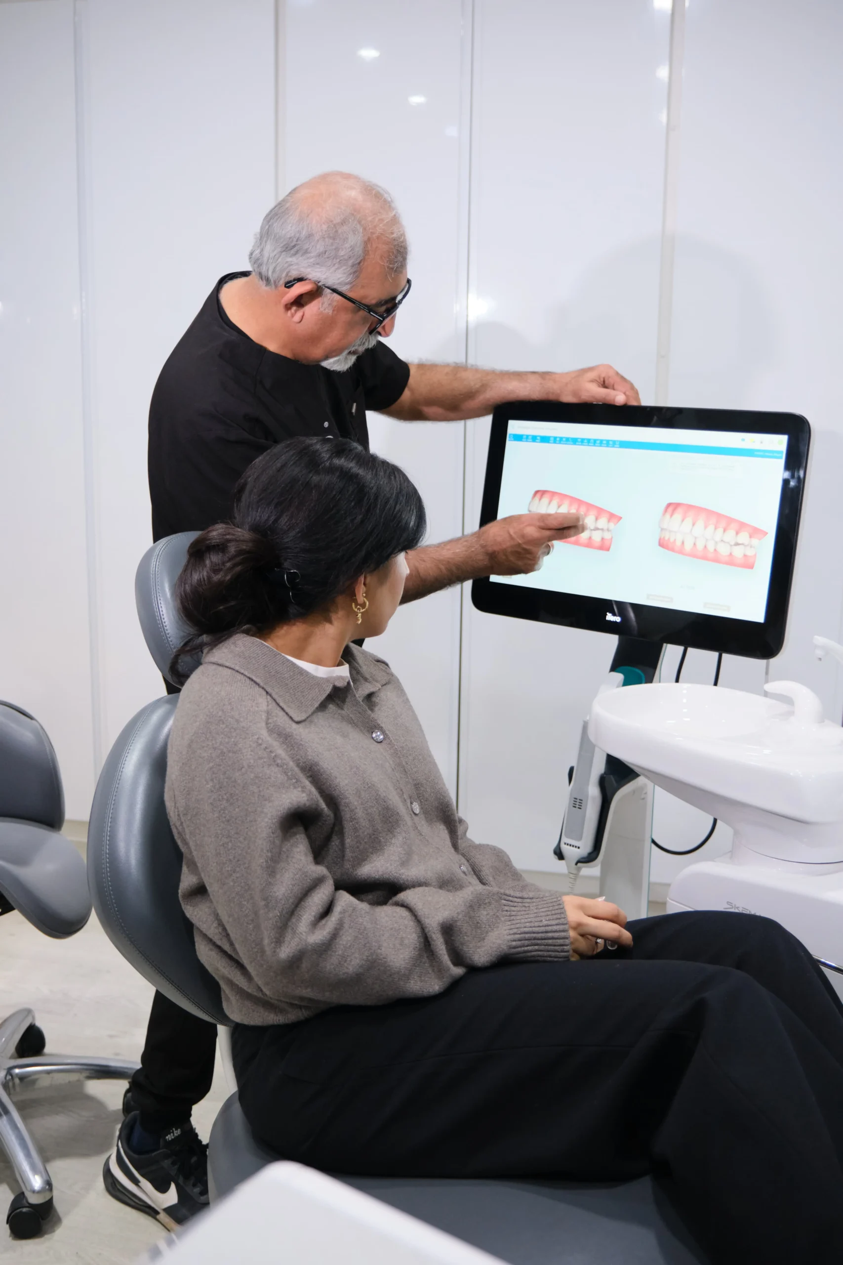 Face Dental Team