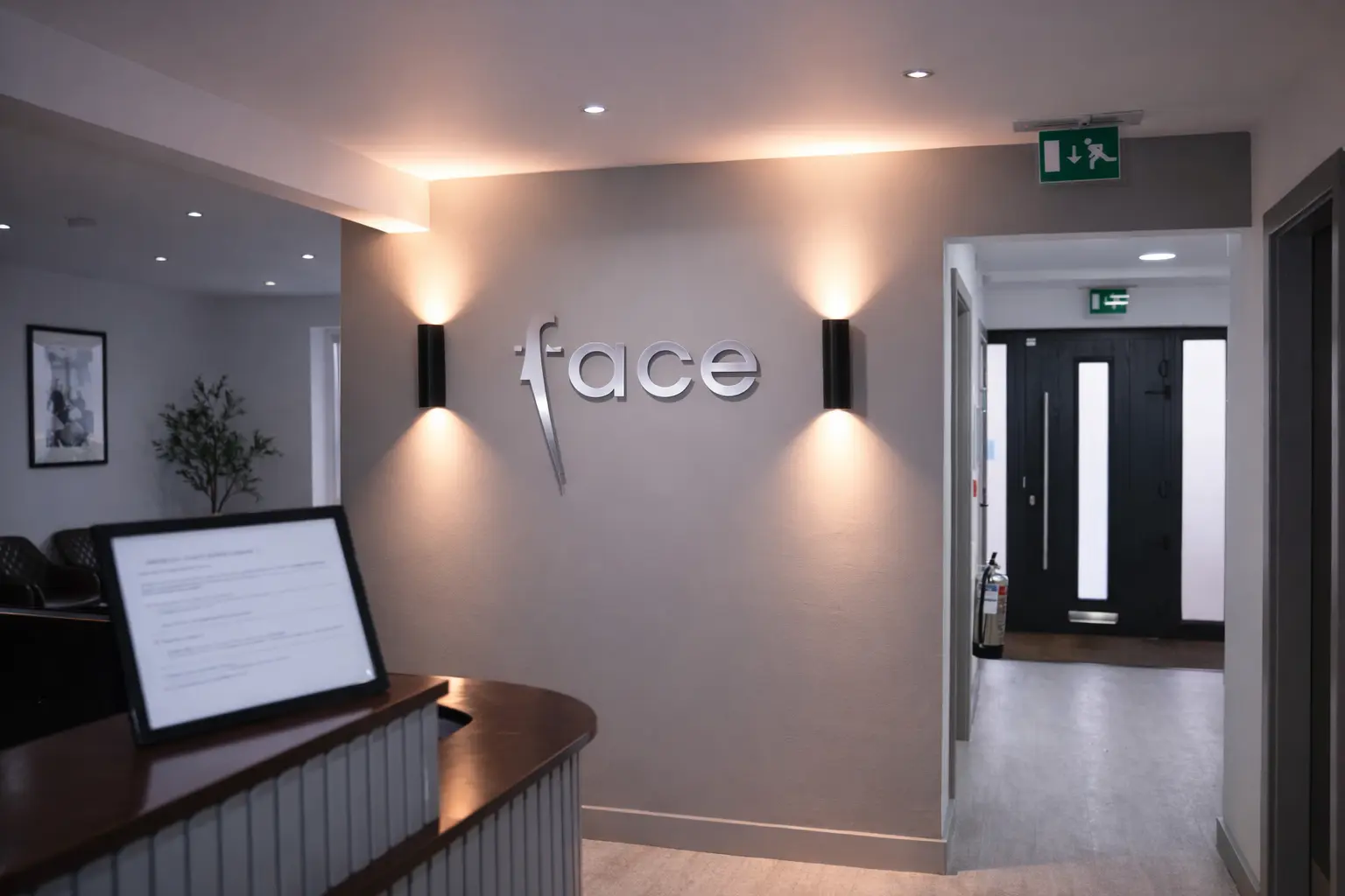 Face Dental Reception
